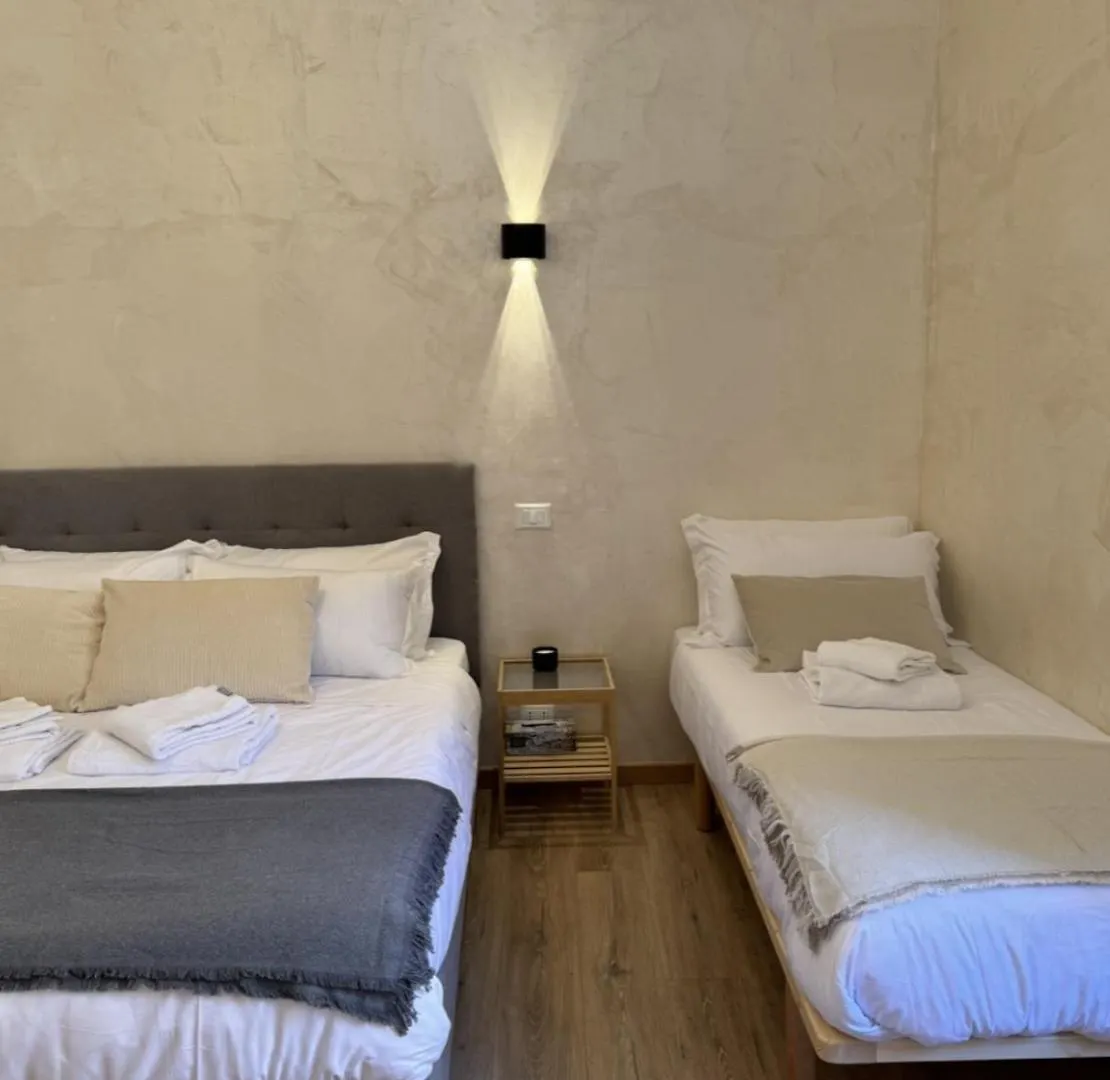 Ten Miles Guesthouse Roma Italy